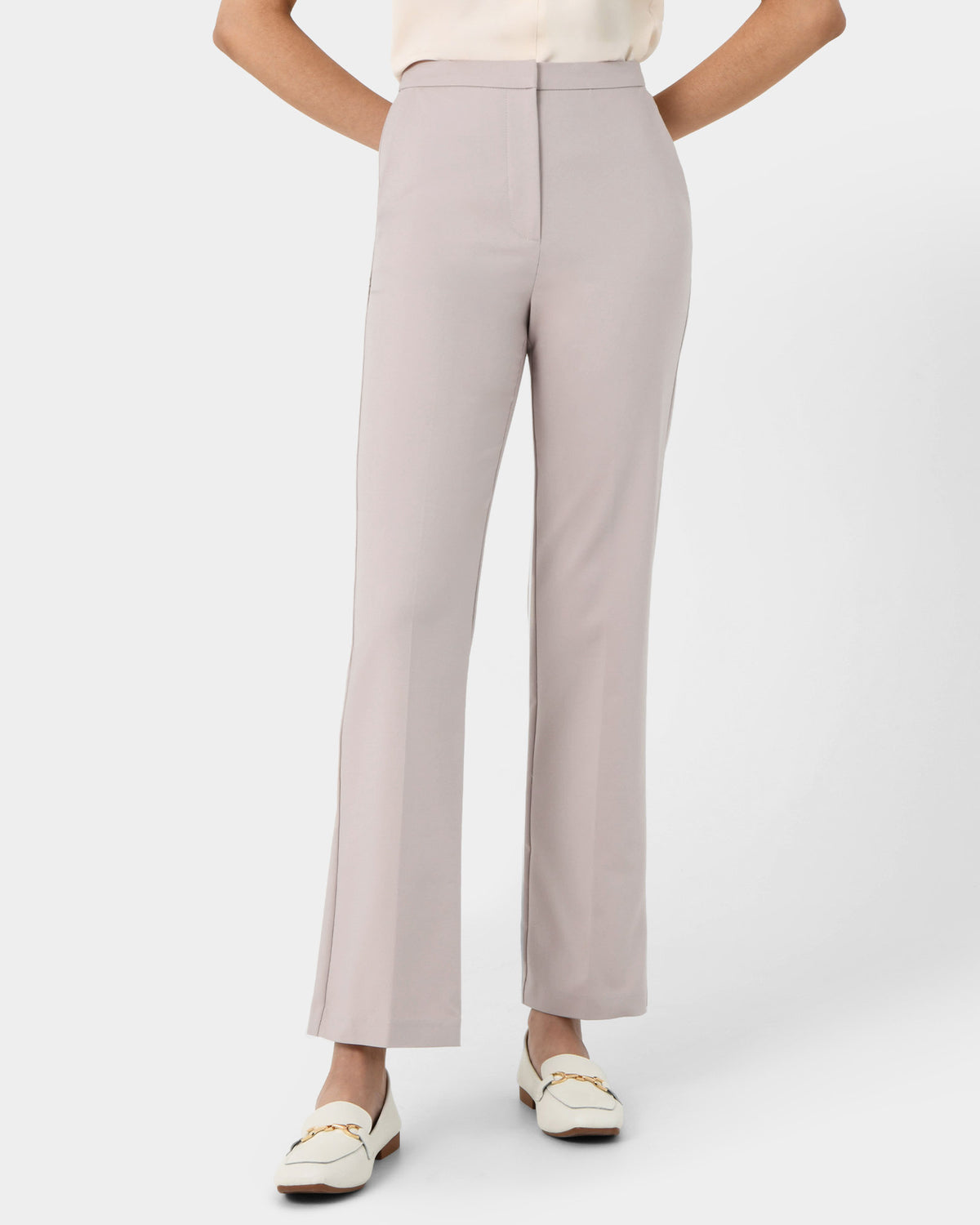 Lauren Straight Pants in grey — close-up view
