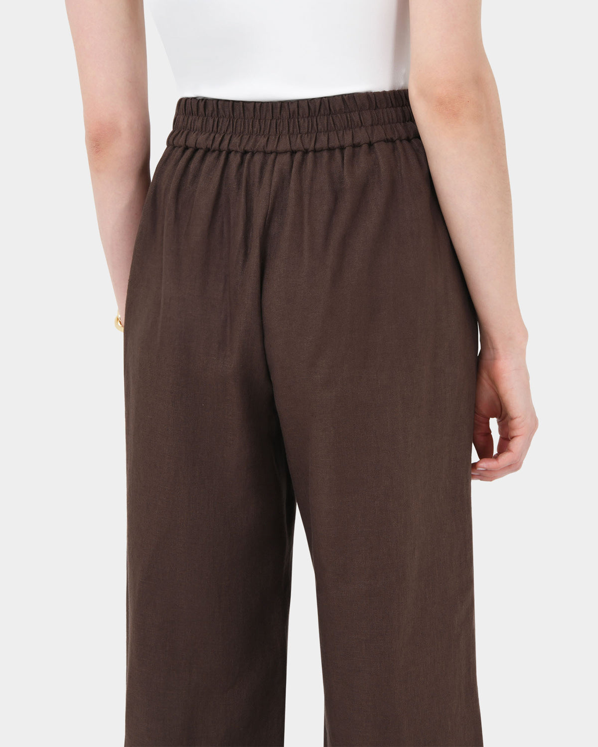 Ami Linen Elastic Back Pants in brown — fabric detail