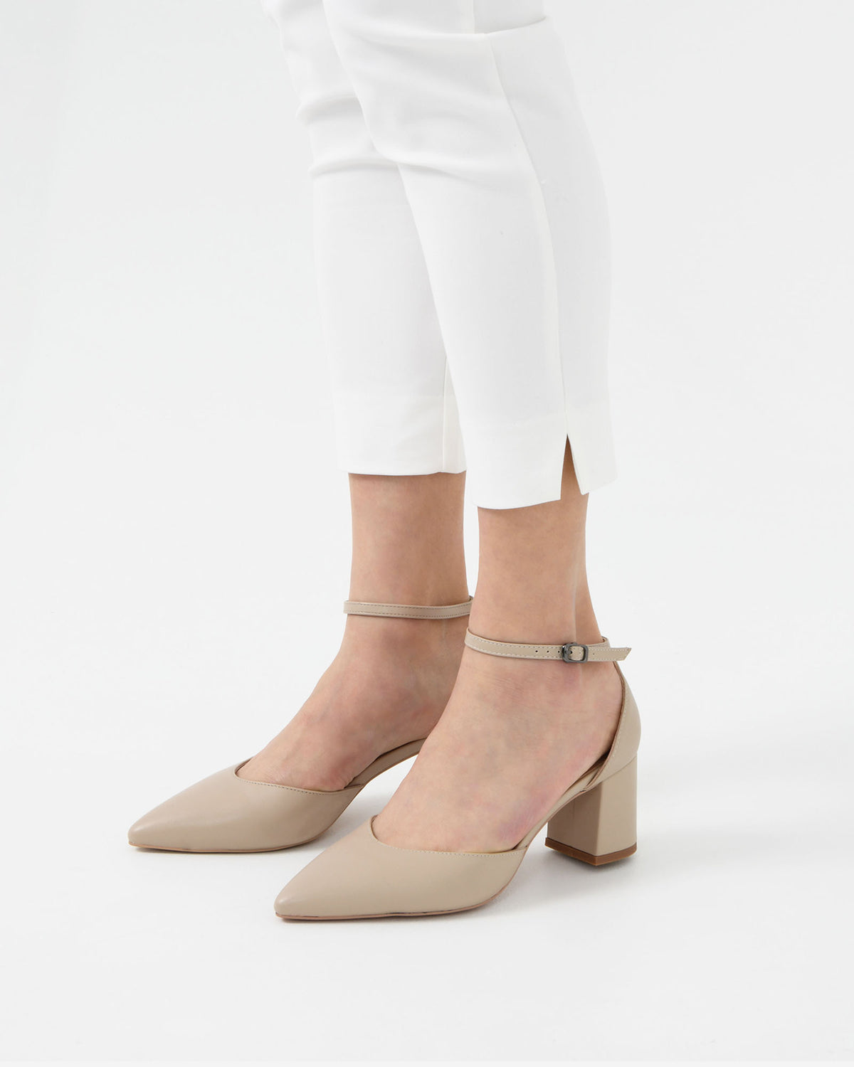 Cali Block Heel in light beige — view 1
