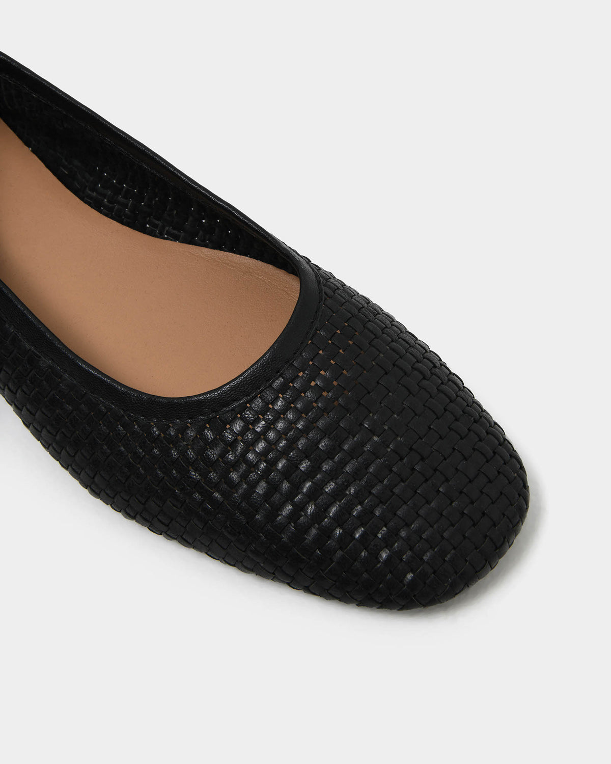 Halina Leather Weave Flat in black — fabric detail