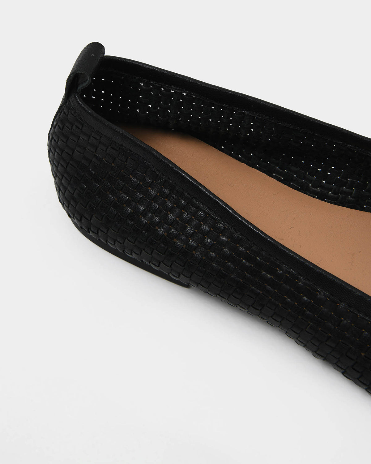 Halina Leather Weave Flat in black — fabric detail 2