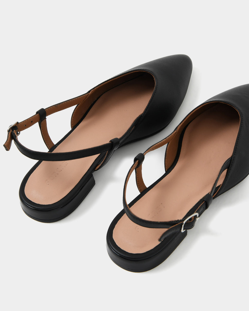 Liyana Leather Flat in black — view 5