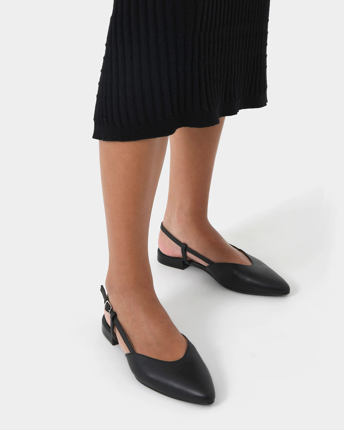Liyana Leather Flat in black — view 6