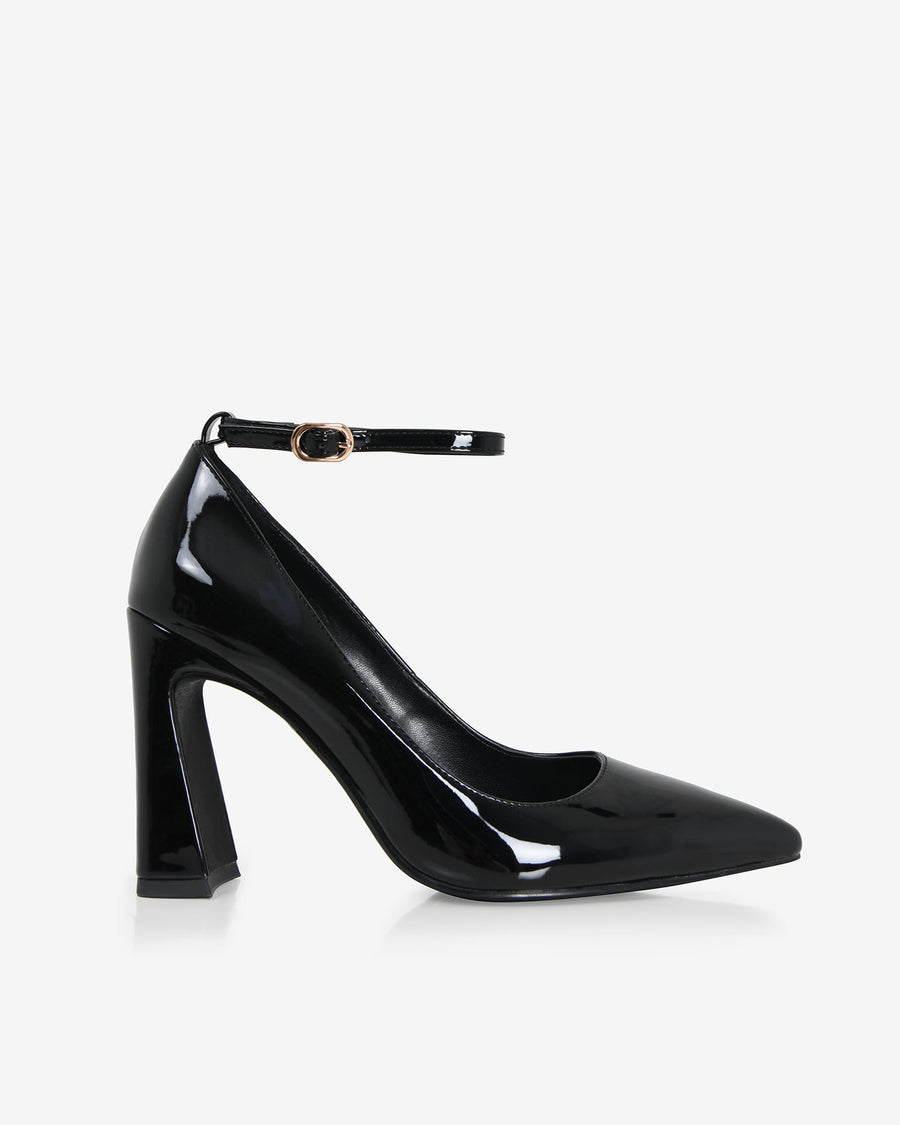 Vera Block Heel Point in black — view 1